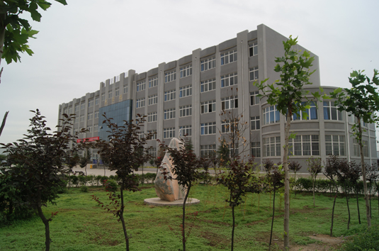 现代挖掘机学校校园的一角